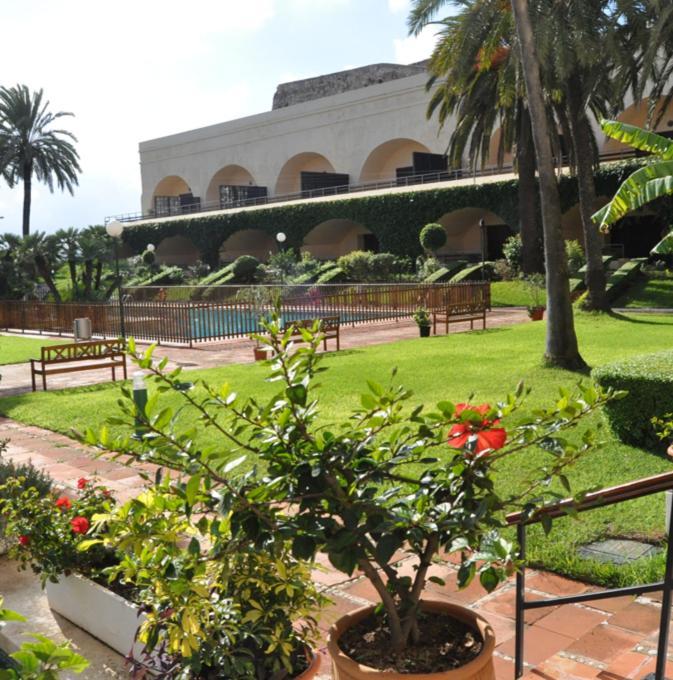 Hotel De