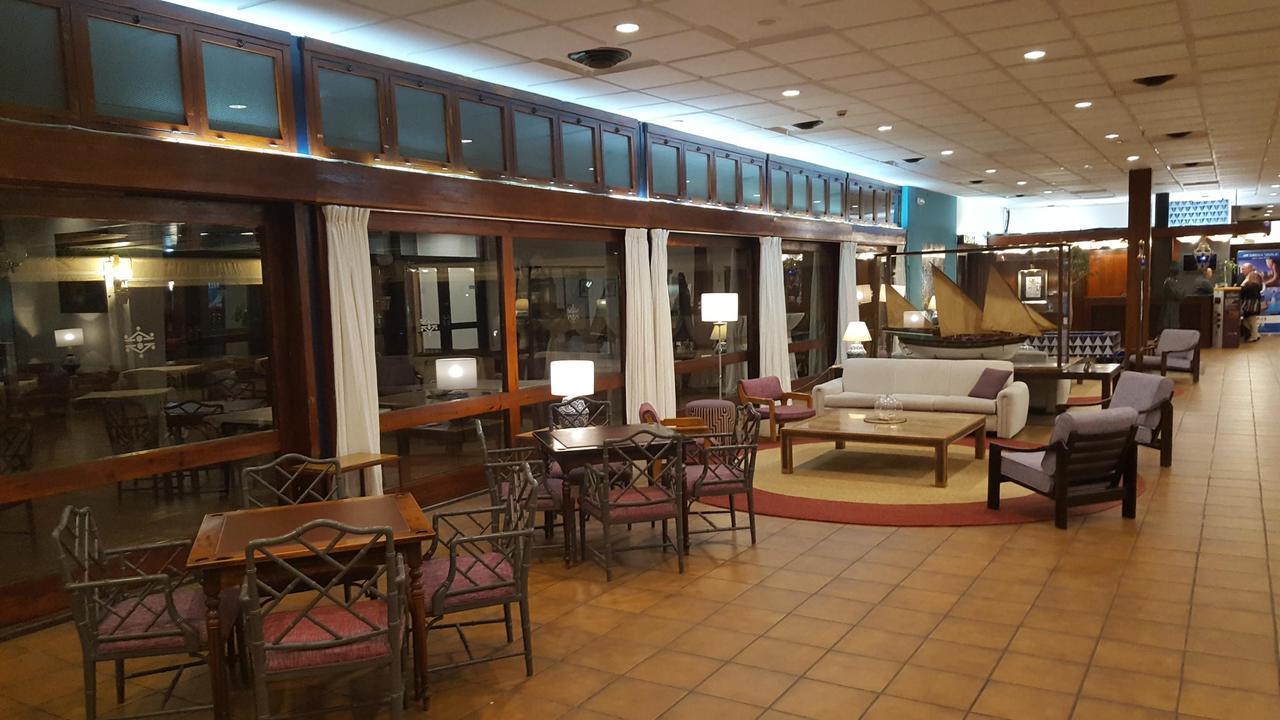 De 4*